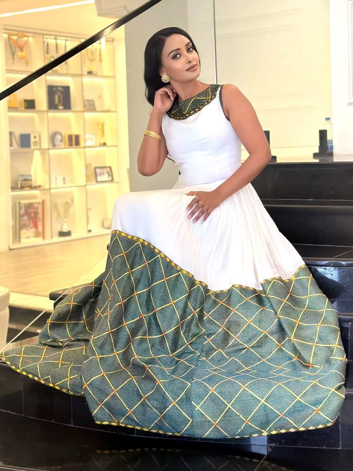 Habesha Kemis 16